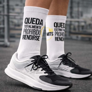 Calcetines deportivos - Queda estrictamente prohibido rendirse